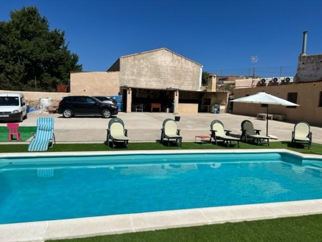 Villa Rural Con Amplia Piscina Campillo de Altobuey ภายนอก รูปภาพ