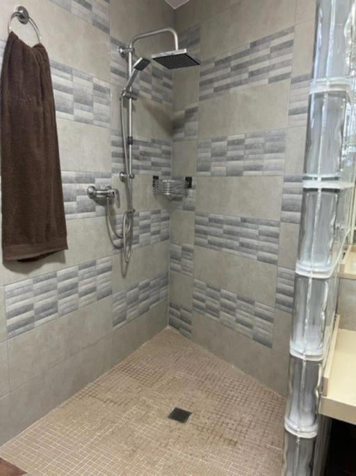 Villa Rural Con Amplia Piscina Campillo de Altobuey ภายนอก รูปภาพ